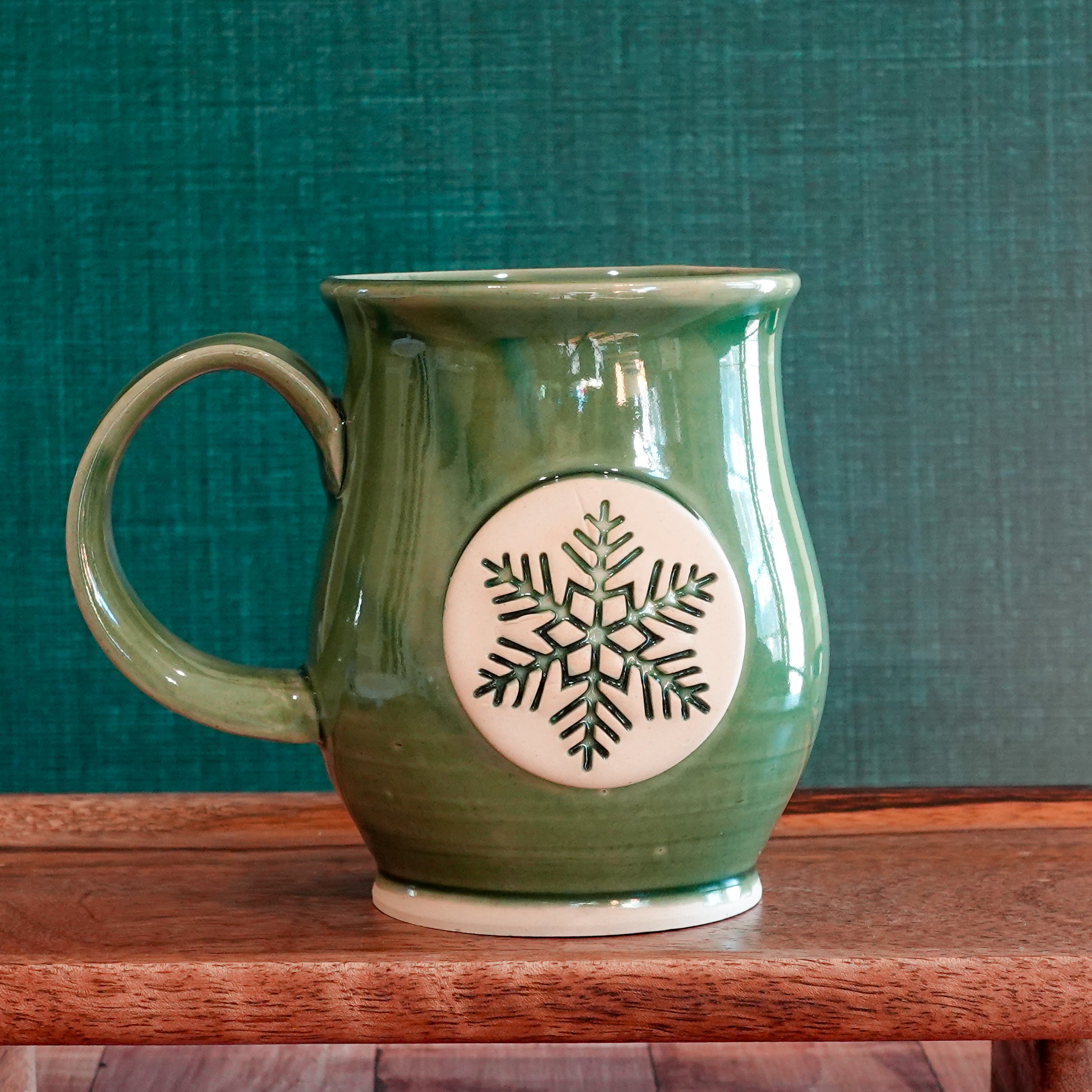 Green Snowflake  Mug - 14oz