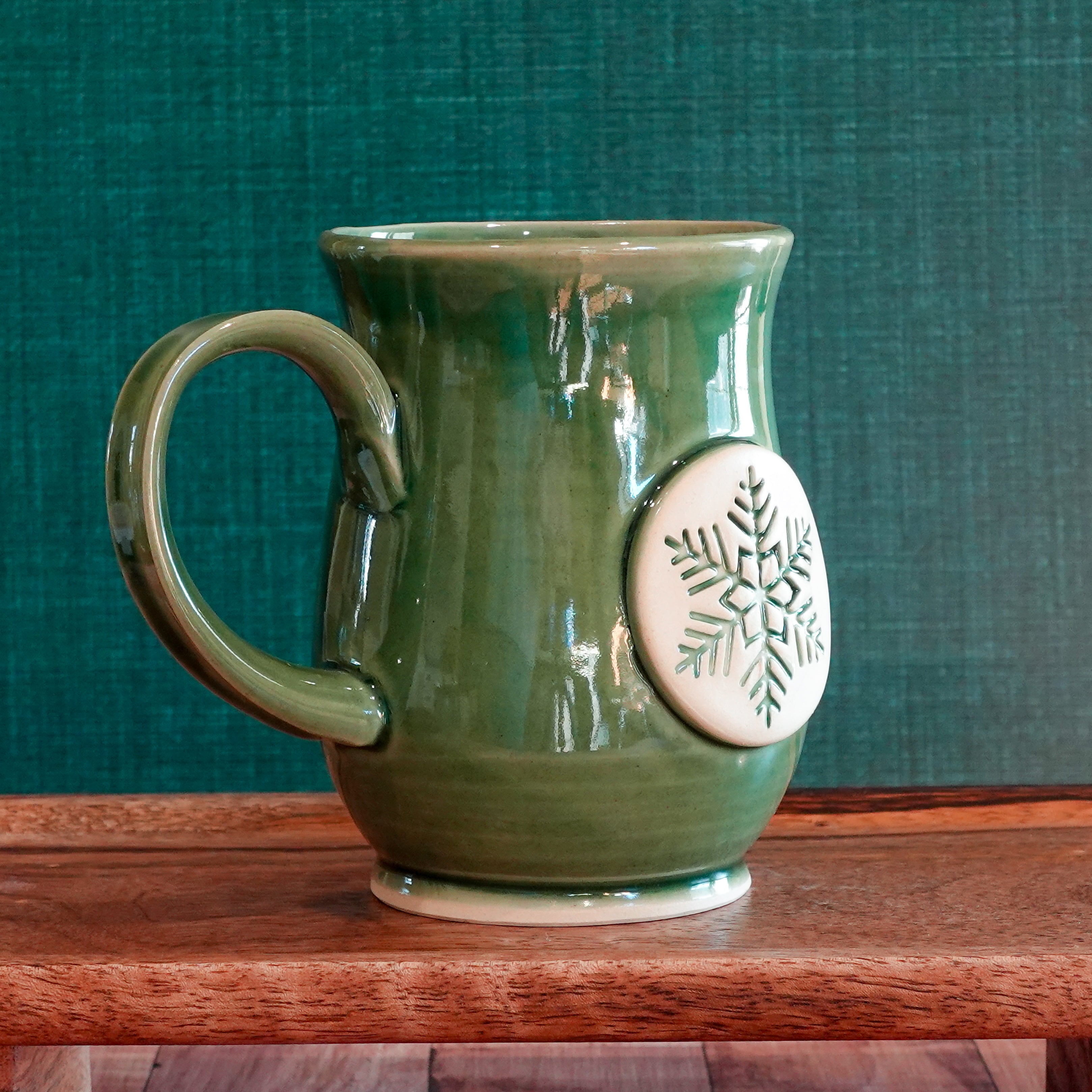 Green Snowflake  Mug - 14oz